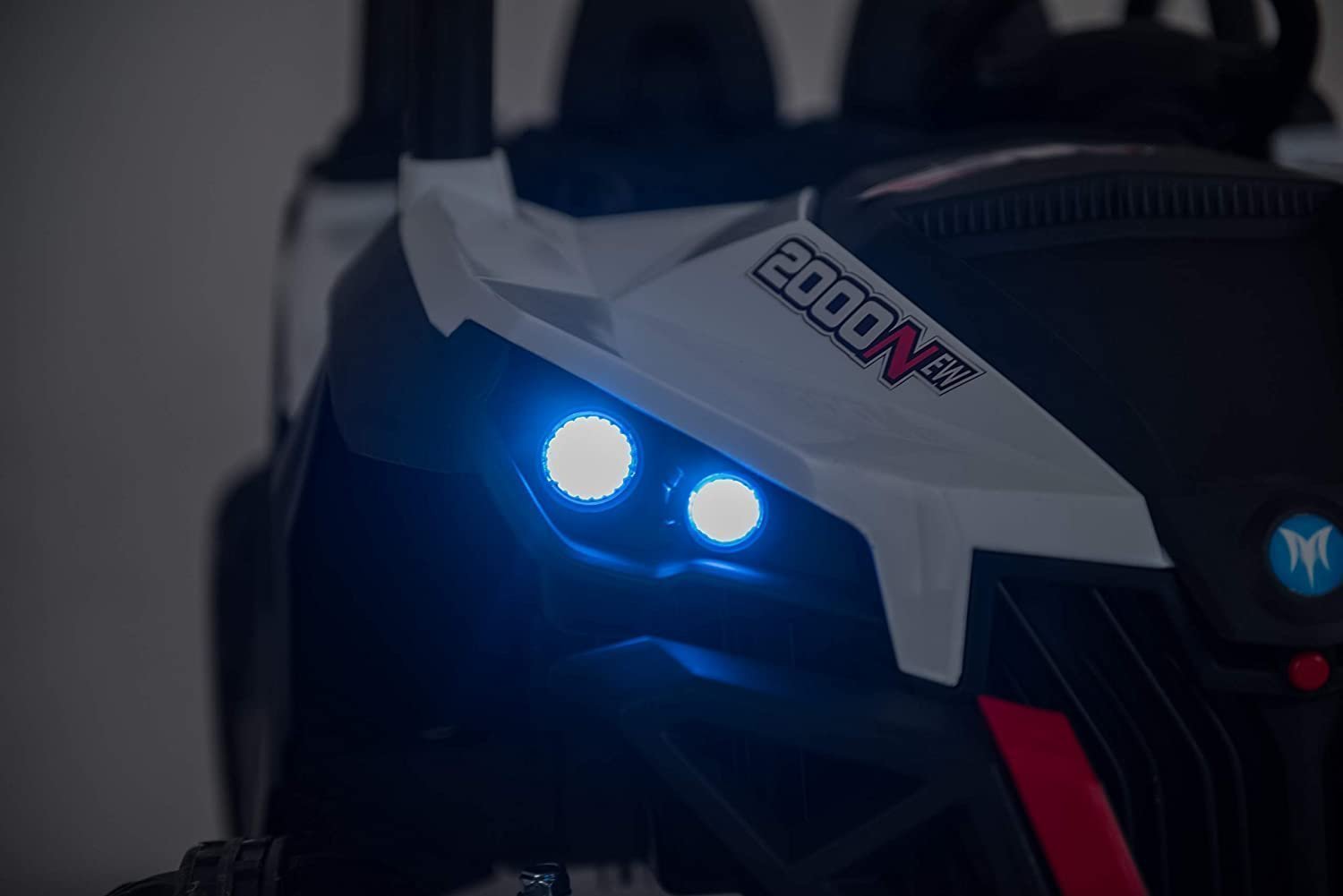 LightningUTV-wht6.jpg