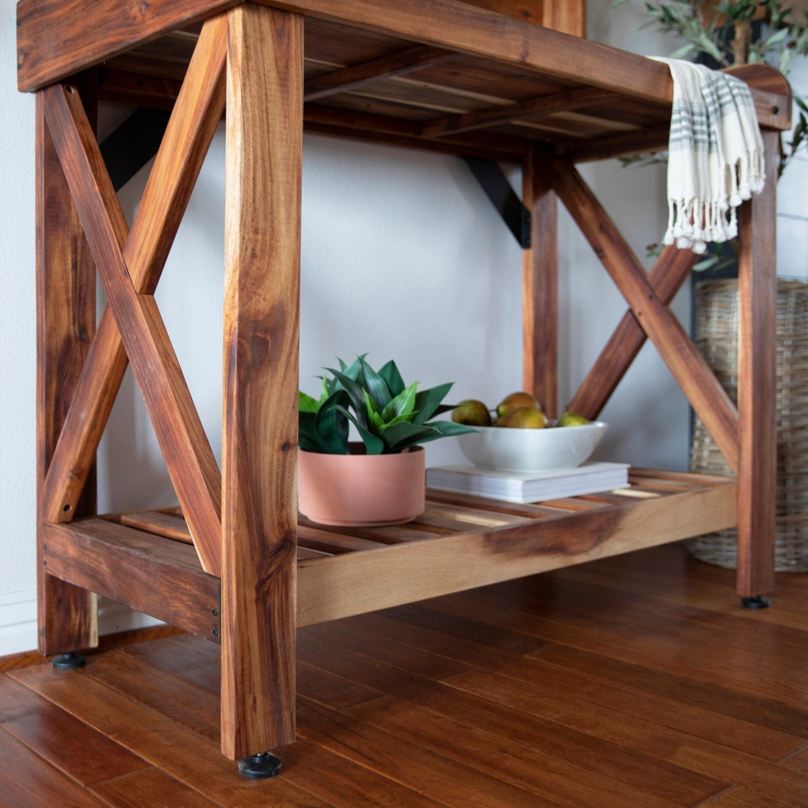 P10-Potting-Table-IndoorSide-1-1.jpg