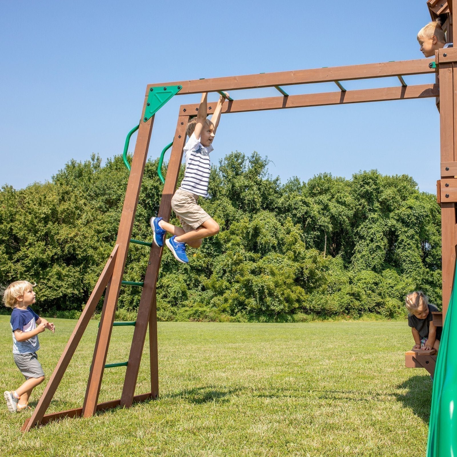 P7-Skyfort-with-Vac-Slide-Monkey-Bars-1.jpg