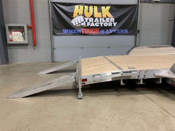 hulk-trailer-aluminum-car-hauler-017-600x450-1.jpg