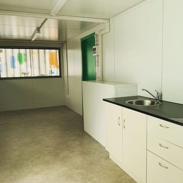 shippingcontainers_4use_1655901544_2866232358584895965_7681475953-600x600-1-1.jpg